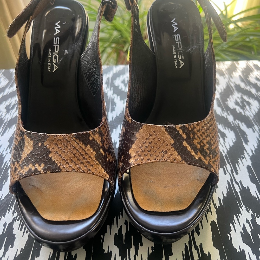 Via Spiga Brown and Black Platform Mules with Snakeskin